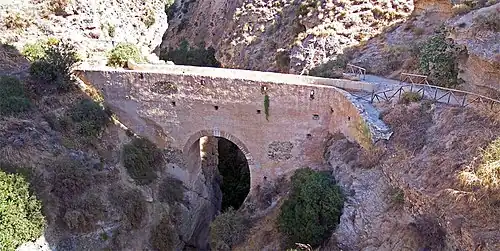 Pont nazari sur le Tablate