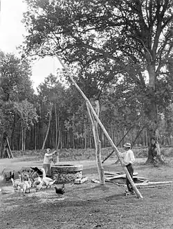 Puits à balancier des Landes de Gascogne, en France.