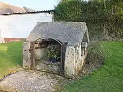 L'un des puits de la commune.