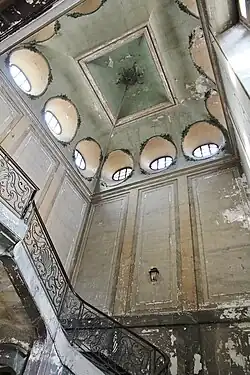 Puivert : cage d'escalier.