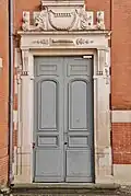 Puymaurin : porte latérale.