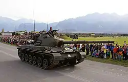 Char 61 lors d'un défilé à Thoune en 2006, Suisse