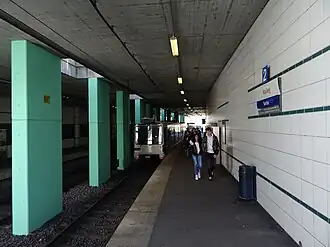 Quai en direction de Lausanne-Flon.