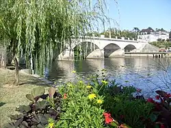 Pont de Cognac sur la Charente.