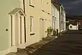 Porte à fronton dorique, Quay Parade, Aberaeron