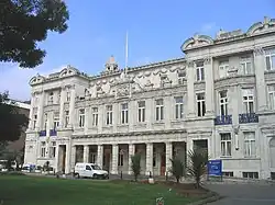 Queen Mary & Westfield College, sur le site de Mile End