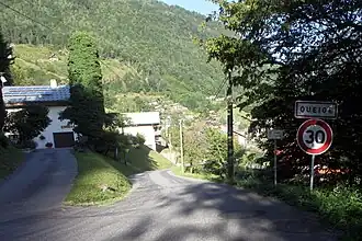 Entrée du village.