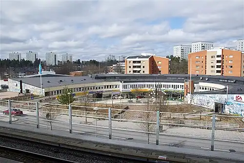 Le centre de Rågsved vu depuis la station de métro.