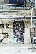 Restitution de la porte du bas-côté nord, fin 1992.