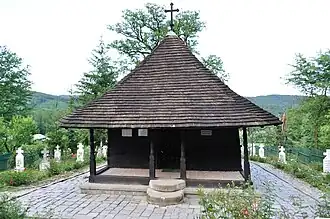 Église d'Intr-un lemn
