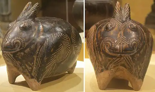 Pot en forme de lapin. XIe – XIIIe siècle, grès à glaçure brune. Honolulu Museum of Art