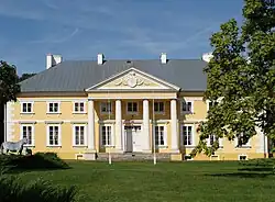 Le château de Racot.
