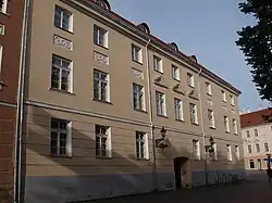 Raekoja plats 3.