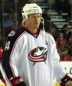 Description de l'image Raffi Torres.png.