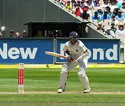 Photographie représentant Rahul Dravid en action, prise en 2007.