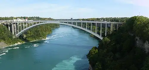 Le Rainbow Bridge