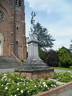 Monument aux morts.