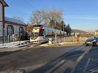 Citadis Dualis en gare de Montry - Condé.