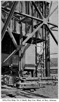 Benne de skip du puits n° 1, de capacité 12,5 tonnes, à la mine de cuivre de la Ray Consolidated à Ray (en), Arizona.