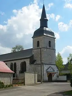 L'église Saint-Liphard.