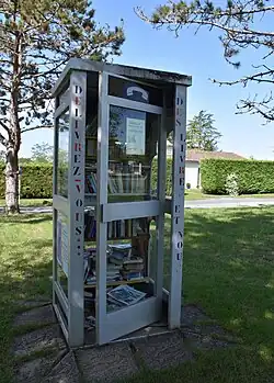 Boîte à livres.