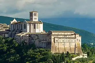 Arrière de la basilique.
