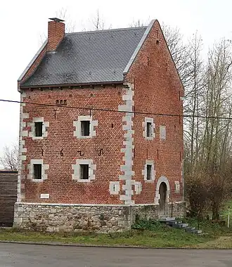 Refuge fortifié d'Omal