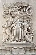 Regeneration par James Earle Fraser (1928) orne le pylône sud-est du pont.