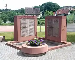 Le monument aux morts.