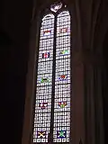 Verrière n° 4 - objets liturgiques.