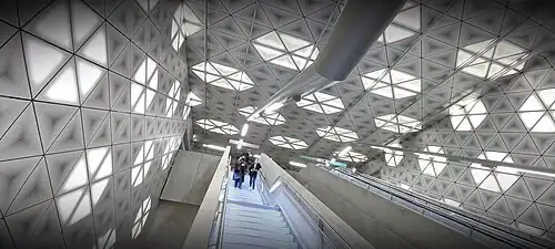 L'architecture des stations de la ligne B est très travaillée, comme ici à Saint-Germain…