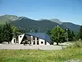 Restaurant de la station de ski du Mourtis en été.
