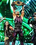 À WrestleMania XL, Damian Priest a encaissé son contrat Money in the Bank sur Drew McIntyre, remportant avec succès le championnat du monde des poids lourds et devenant le troisième champion.