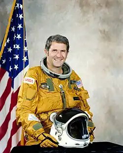 Truly dans sa tenue d'astronaute de la navette spatiale (octobre 1979).