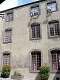 L'aile nord sur cour reprise au XVIIIe siècle