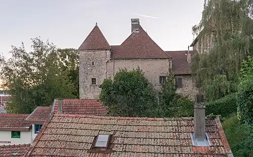 Façade ouest du prieuré.
