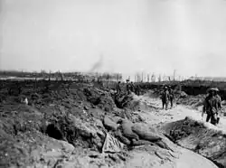 Route de Pozières, août 1916.