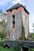 La tour-moulin de Roquefraiche.