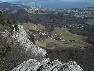 Vue sur Rochefort depuis les Tablettes.