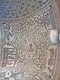 Mosaïque du déambulatoire, à entrelacs de vignes.