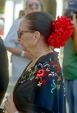 Tenue classique.