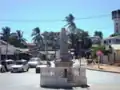 Rond-point d'Antsohihy (Montrant la statue de TSIRANANA Philbert)