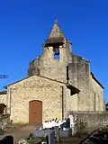 L'église Saint-Jean-Baptiste vue du cimetière (fév.&nbsp;2010)