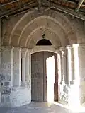 Le portail de l'église (fév.&nbsp;2010)