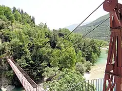 Roquestéron-Grasse - Passerelle au-dessus de l'Estéron.