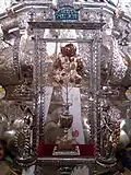 Rose d'or décernée à la Vierge de la Cabeza&nbsp;(es) dans sa basilique (Espagne).