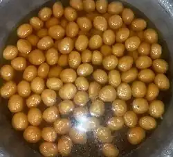 Rosogollas.