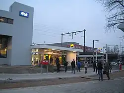 2006.