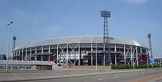 Le stade municipal vu de profil.
