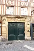 Porte de l’hôtel de Senneville et de l'hôtel d'Aligre.